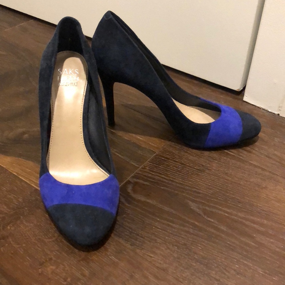 Colorblock suede pumps